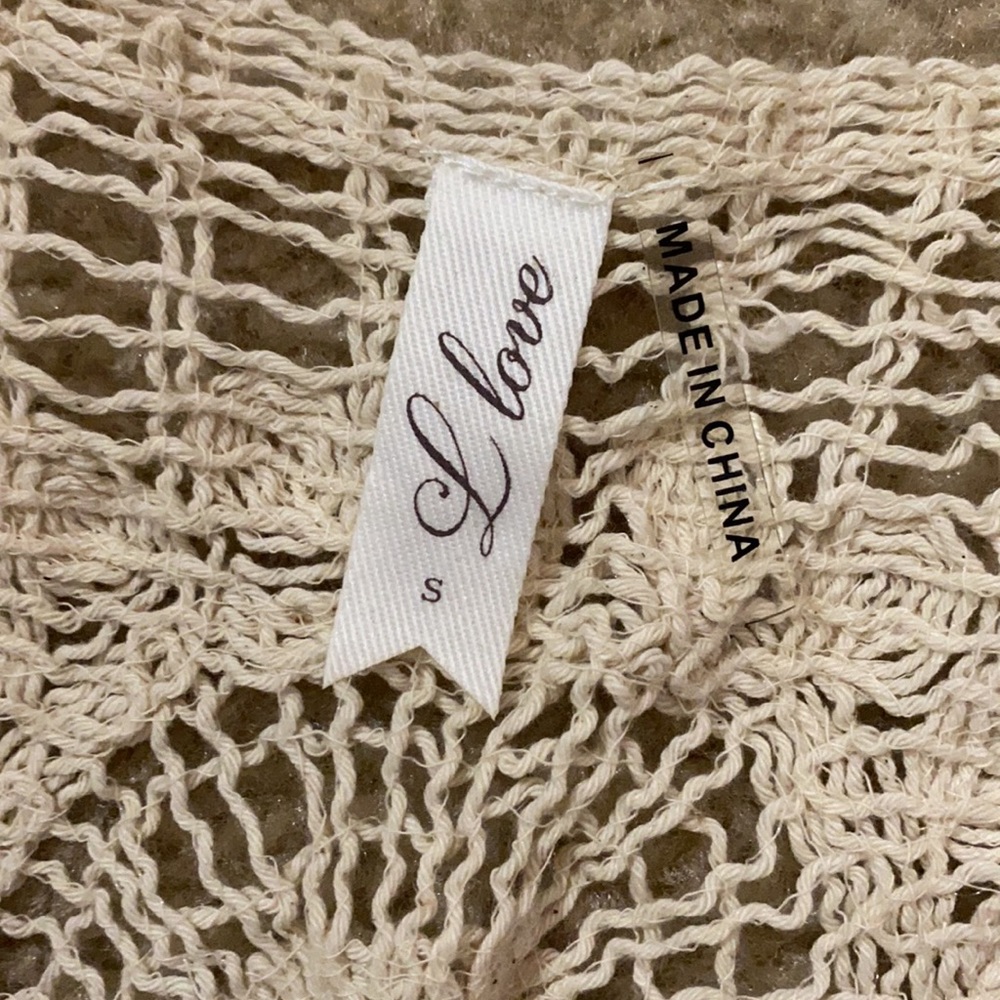 Long sleeveless crochet vest - Picture 2 of 2
